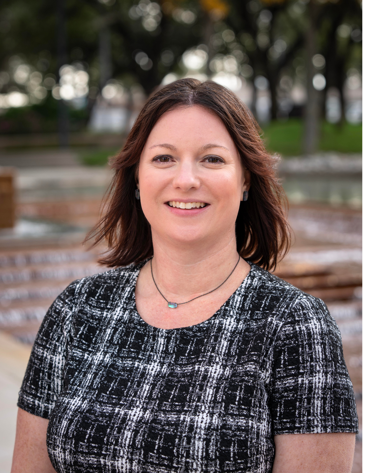 Amy Frederickson Headshot  